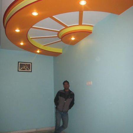 Krishna Paying Guest House Waranasi Zewnętrze zdjęcie